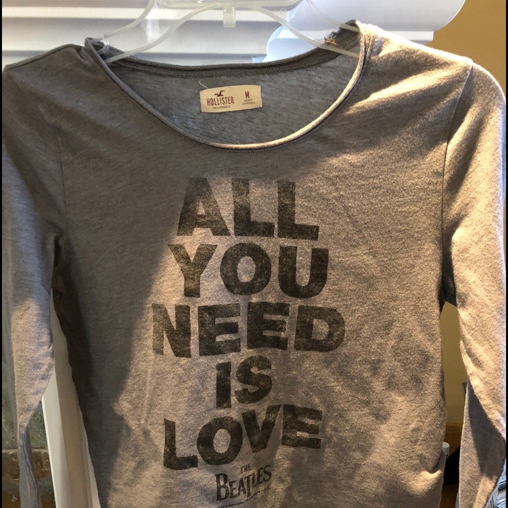HOLLISTER ..Long sleeve t-shirt